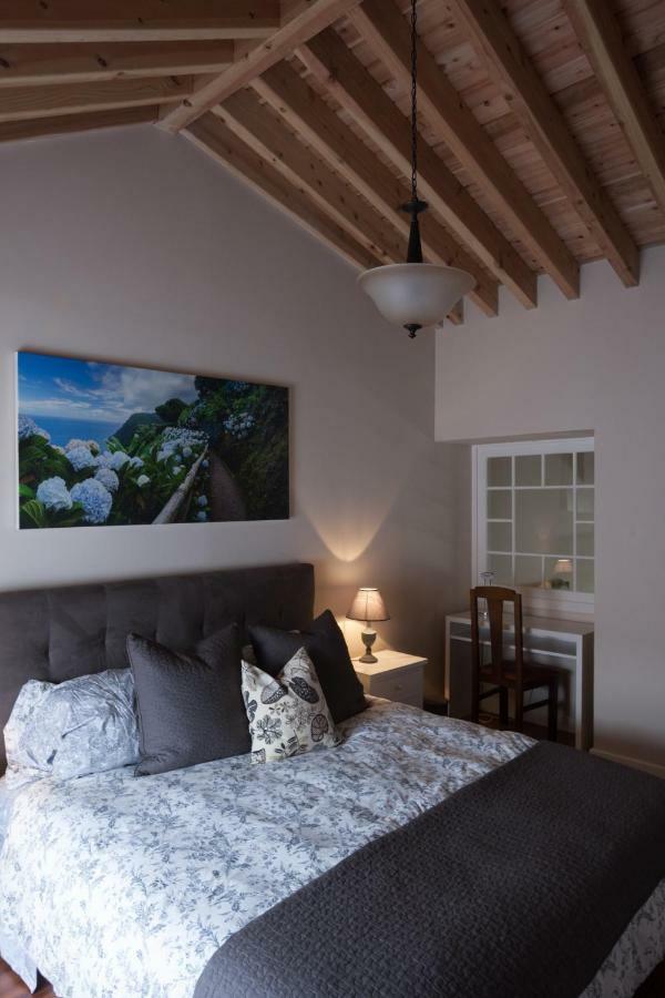 Surf Beach_Santa Barbara Secret Gardens Ribeira Grande Luaran gambar